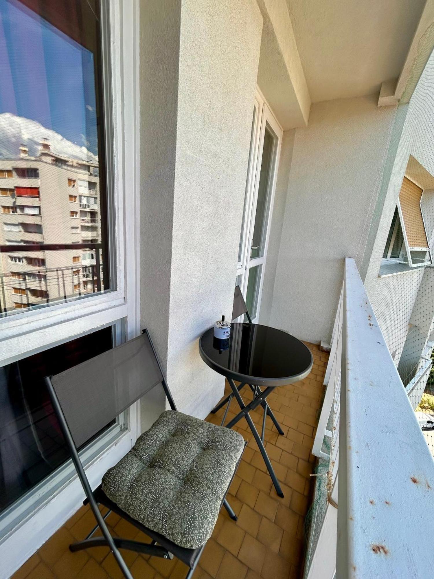 Bright And Charming Studio Apartment リエカ エクステリア 写真